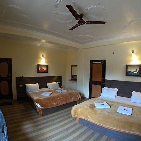 The Royal Orchard Kasol Hotel Exterior photo