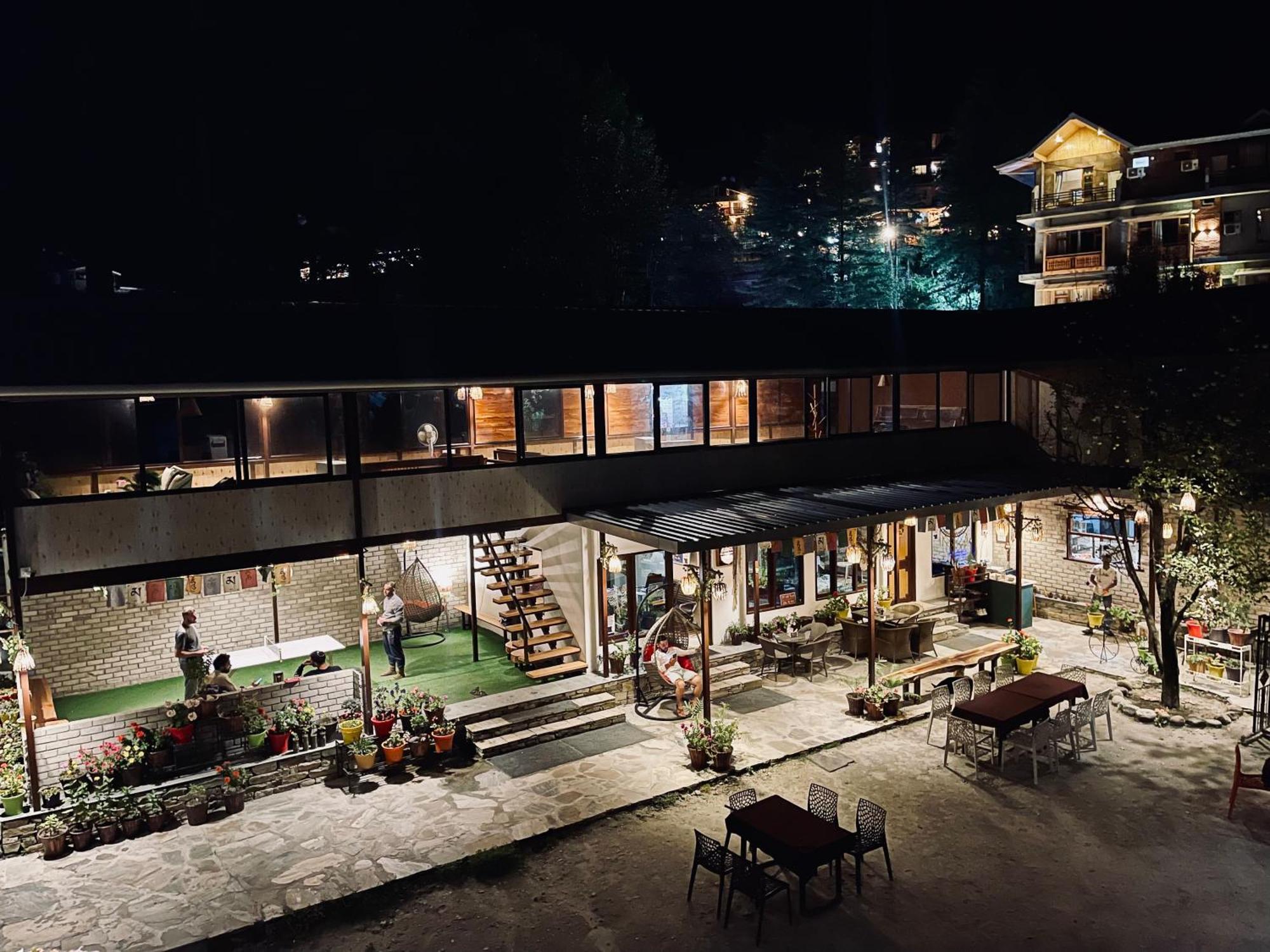 The Royal Orchard Kasol Hotel Exterior photo